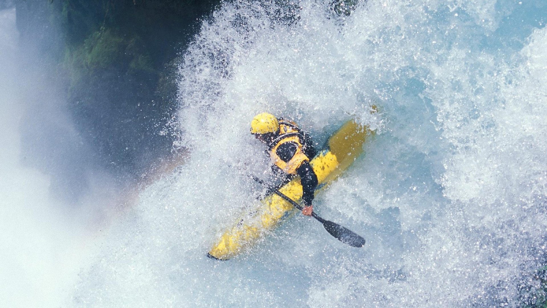 爱游戏-中立代表队B队员默契配合助力冲线